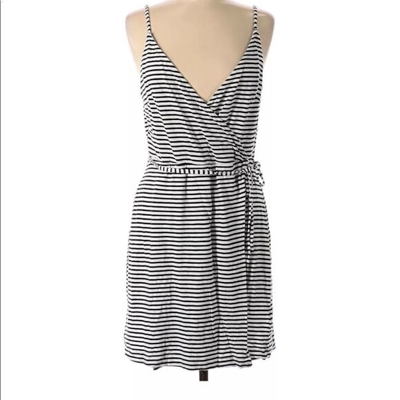 H&M striped spaghetti strap V-Neck casual dress size S. New with tags - Picture 1 of 5